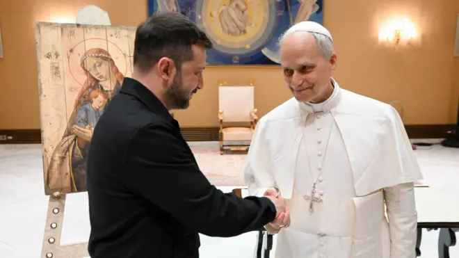 教皇レオ14世とウクライナのゼレンスキー大統領