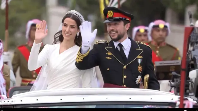 Rajwa n'umugabo we Hussein bamaze gushyingirwa