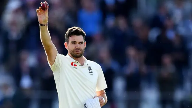 جیمز اینڈرسن