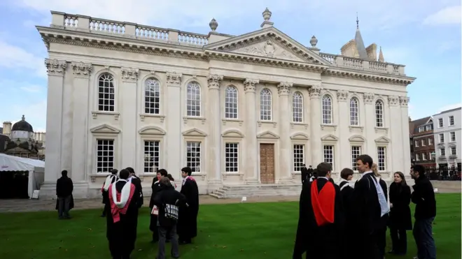 在英國大學中，中國留學生已經成為第一大國際學生團體。