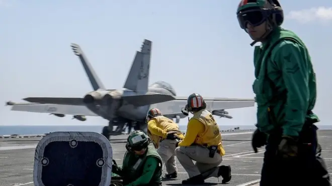 На борту авіаносця "Авраам Лінкольн"