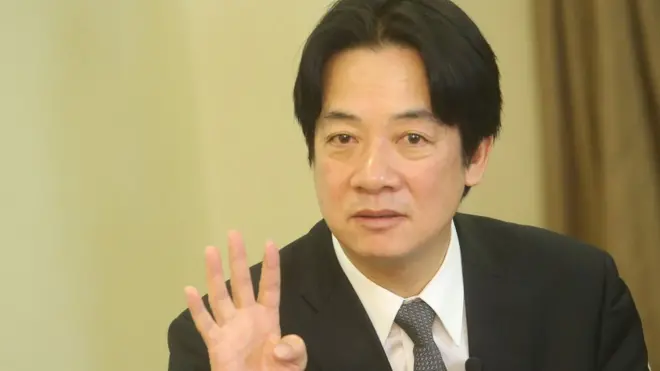 行政院院長賴清德接連接受數家媒體專訪解釋修法的爭議。