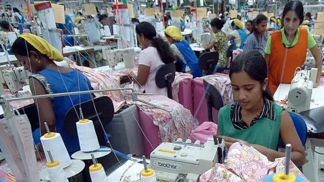 නිදහස් වෙළෙඳ කලාප සේවිකාවෝ