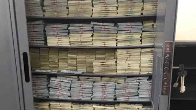 Дмитрий Захарченко заявил в суде, что не имеет к этим деньгам никакого отношения