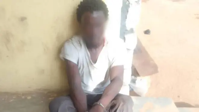 Afurasí to gun awọn eeyan ni ọbẹ