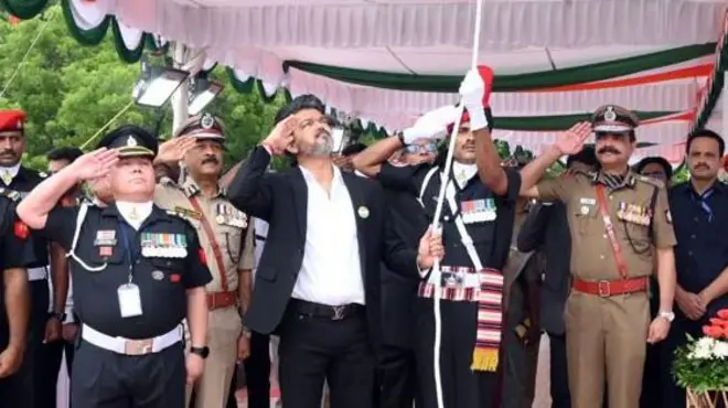 முதல்முறையாக கொடியேற்றிய முதலமைச்சர் விஜய்