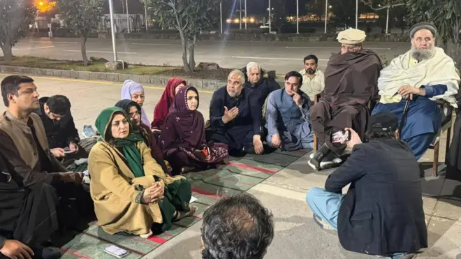 کسان په پرلت کې لیدل کېږي