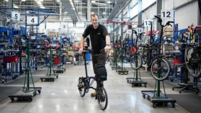 يقول ويل باتلر - آدامز، الرئيس التنفيذي لإحدى شركات تصنيع الدراجات، إن المبيعات في هذا القطاع ارتفعت على الارجح بنحو 15 بالمئة