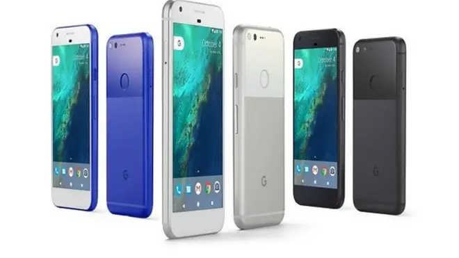 Телефоны Pixel работают на процессорах Snapdragon 821, имеют 12-ти 8-мегапиксельные камеры, порты USB Type-C и сканер отпечатков пальцев на задней панели