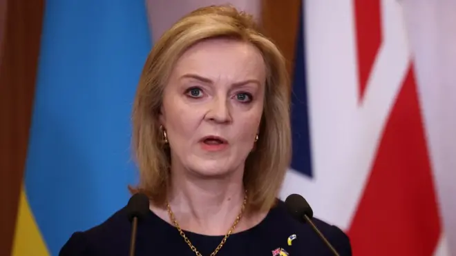 Ngoại trưởng Anh Liz Truss