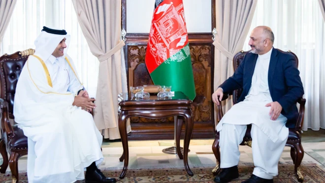 افغان وزیر خارجہ اور قطری سفارت کار کے درمیان ملاقات