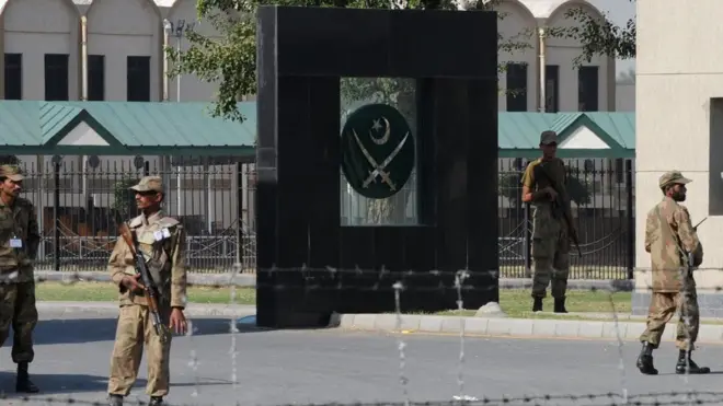 دا لومړی ځل دی چې د شکایت لپاره افغان چارواکي د پوځ مرکز ته ور بلل کېږي.