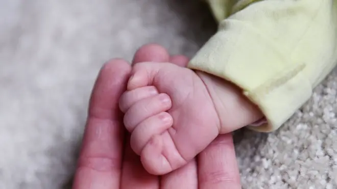 Рука младенца