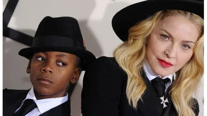 Mashabiki wa Madonna wamefurahishwa na kauli yake wakimuita mlezi mzuri