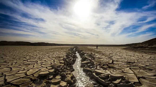 خشکی سد حاجی آباد در خراسان در سال ۱۳۹۳