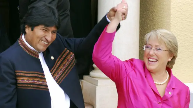 Evo Morales y Michelle Bachelet protagonizaron una etapa de negociaciones en las que se manejaron varias opciones.
