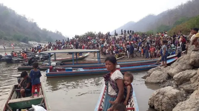 ชาวบ้านจากเมียนมา