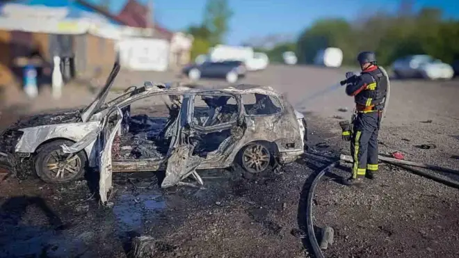 пошкоджене авто