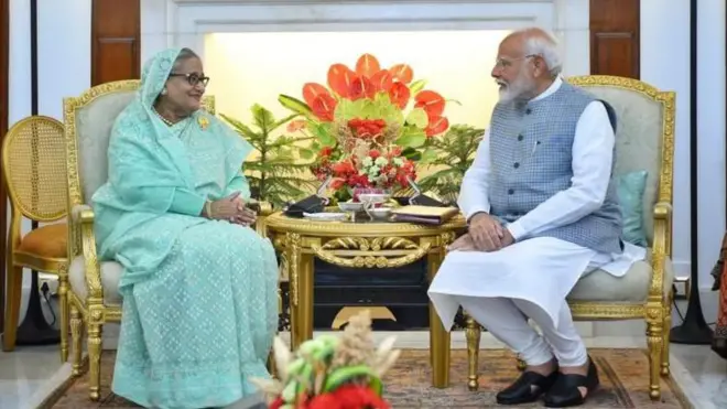 বাংলাদেশের প্রধানমন্ত্রী শেখ হাসিনার ভারত সফরকালে সম্প্রতি যে দশটি সমঝোতা স্মারকে সই হয়েছে, সেগুলোর একটি হচ্ছে রেল ট্রানজিট।