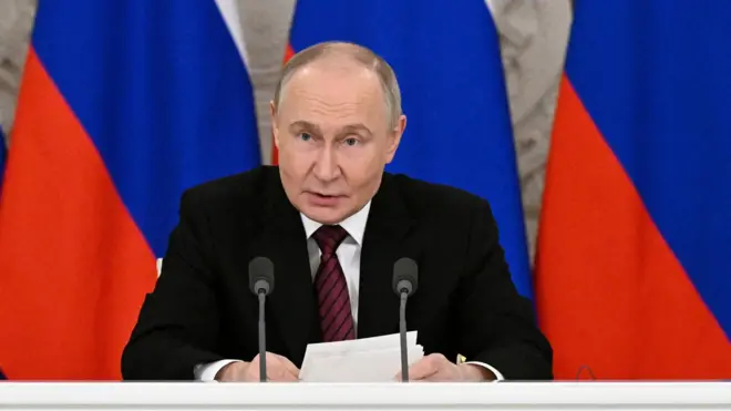 မေလ ၁၀ ရက် ညနှောင်းပိုင်းအထိ သတင်းစာရှင်းလင်းပွဲလုပ်ခဲ့တဲ့ ရုရှားသမ္မတ ပူတင်