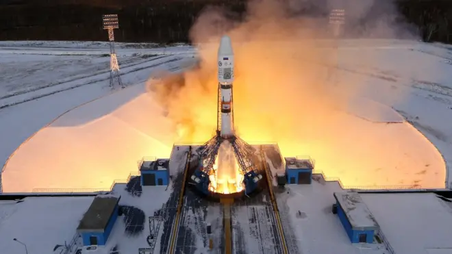 ракета супутник