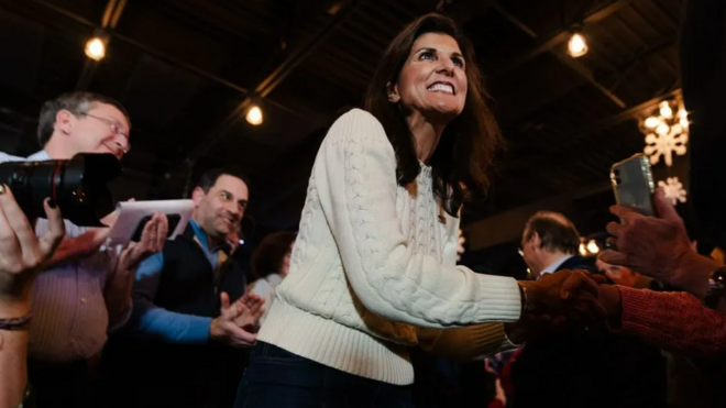 نیکی هیلی در میان هوادارنش