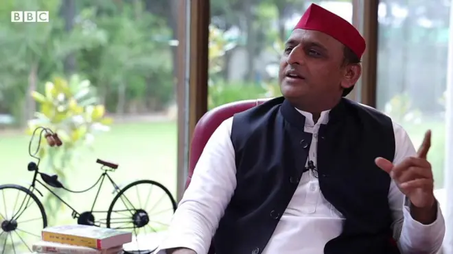 अखिलेश यादव