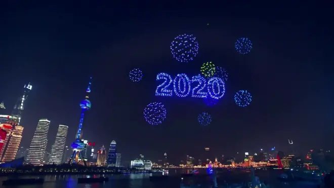 中國在扶貧事業上取得了舉世矚目的成就，但貧富差距的問題仍然嚴峻。