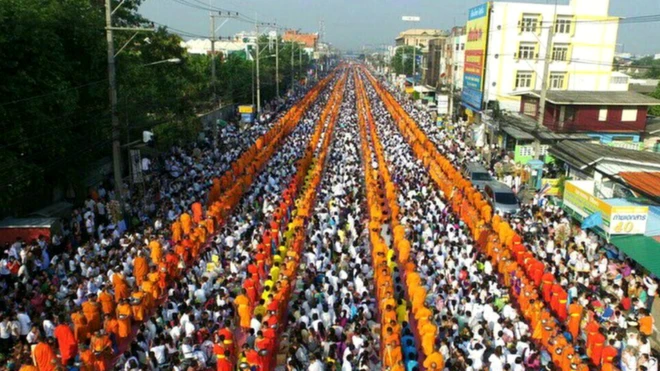 फ़ेक तस्वीर - मोदी की रैली