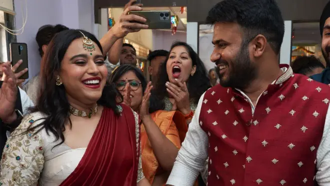 سوارا بھاسکر