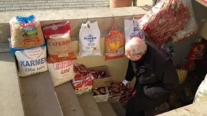 Azərbaycana idxalın artmasını ekspertlər gömrükdə məhsulların qeydiyyata alınma prosedurunun dəyişdirilməsi ilə əlaqələndirir