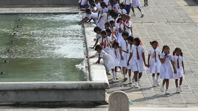 අධ්‍යාපන අර්බුදය විසඳීමට 'ජාතික ප්‍රතිපත්තියක් අවශ්‍යයයි'