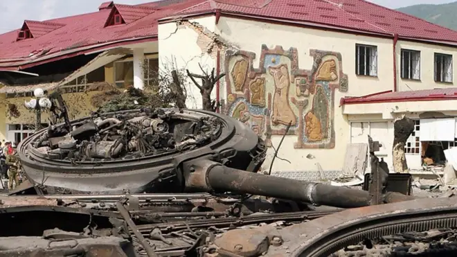 Разрушенный дом в Цхингвали