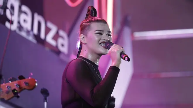 แบงค์กี้ lgbt