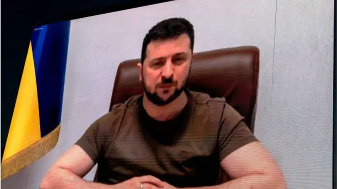 زيلينسكي يقول إن إنهاء الحرب بشكل قاطع لن يكون إلا بالدبلوماسية