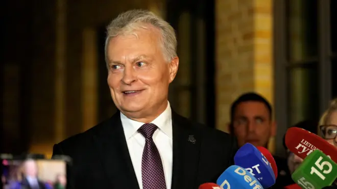 Гитанас Науседа