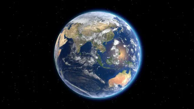 মহকাশ থেকে পৃথিবীর চিত্র।