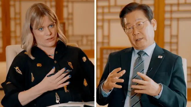 인터뷰하는 진 맥켄지 특파원과 이재명 대통령