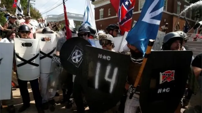 ผู้แทนฝ่ายชาตินิยมผิวขาวบอกว่าสังคมไม่เป็นธรรมที่มองพวกตนเลวร้าย