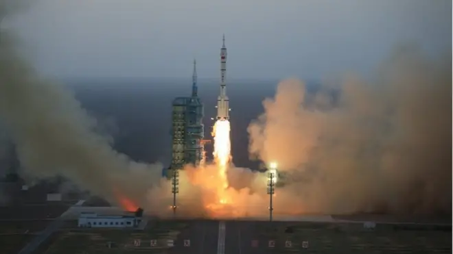 The two-man crew will remain on board a new experimental space station for 30 days