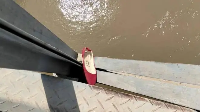 مقتولہ کا جوتا 