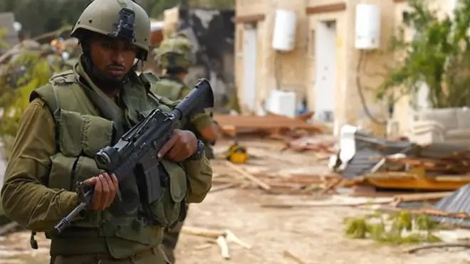 Солдат израильской армии в Кфар-Аза