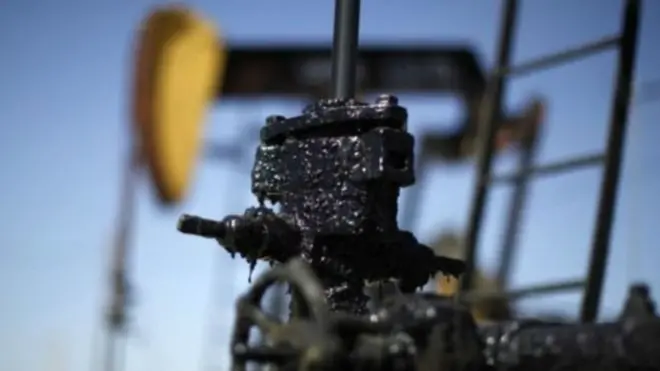 ABŞ dünyanın rəqibsiz neft hegemonuna çevriləcək