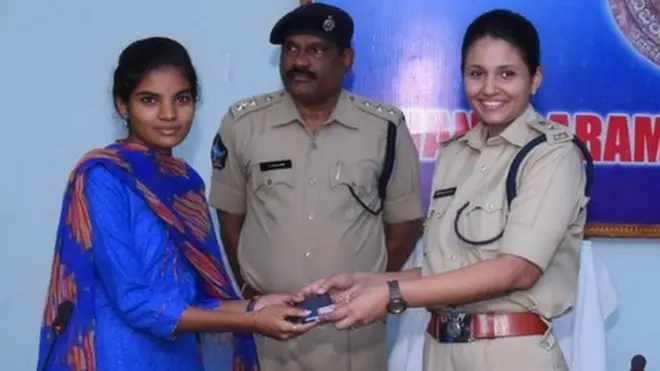 ఫోన్ చోరీ