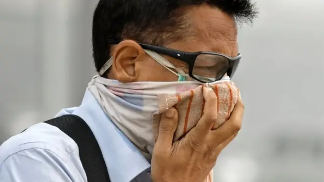 Los niveles de contaminación del aire en Delhi superaron 30 veces el límite recomendado por la Organización Mundial de la Salud.
