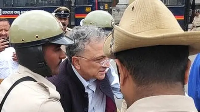 रामचंद्र गुहा