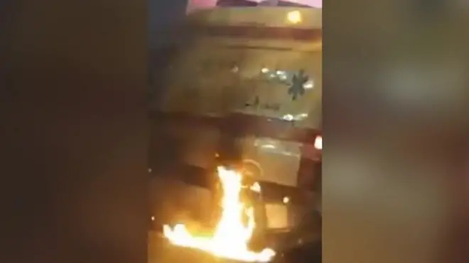 Запаљено амбулантно возило