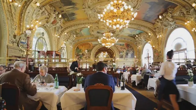 Fransız usulü öğle yemeği