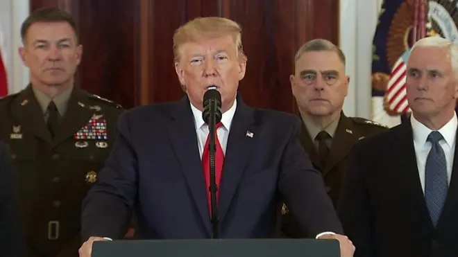 في أول تصريح صحفي له بعد الهجوم الإيراني الذي استهدف قوات أمريكية في قاعدتين عسكريتين بالعراق، الرئيس الأمريكي دونالد ترامب يقول إنه يبدو أن إيران "تراجعت" عن أي تصعيد عسكري.