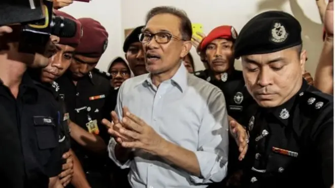 أنور إبراهيم قال إن هناك حملة خبيثة ضده